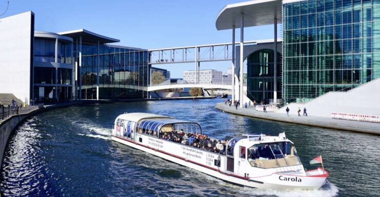 Berlin: Boat Tour With Tour Guide - Highlights of the Boat Tour