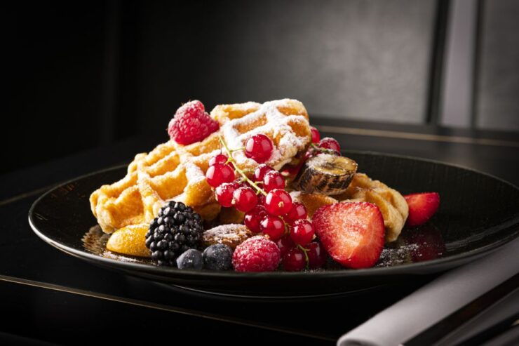 Berlin: Breakfast at Café Wintergarten - Café Wintergarten: A Historic Gem in Berlin