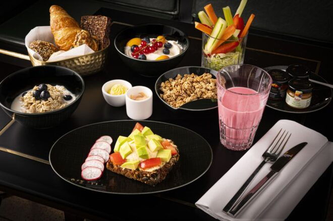 Berlin: Breakfast at Café Wintergarten - Practical Information for Booking and Arrival