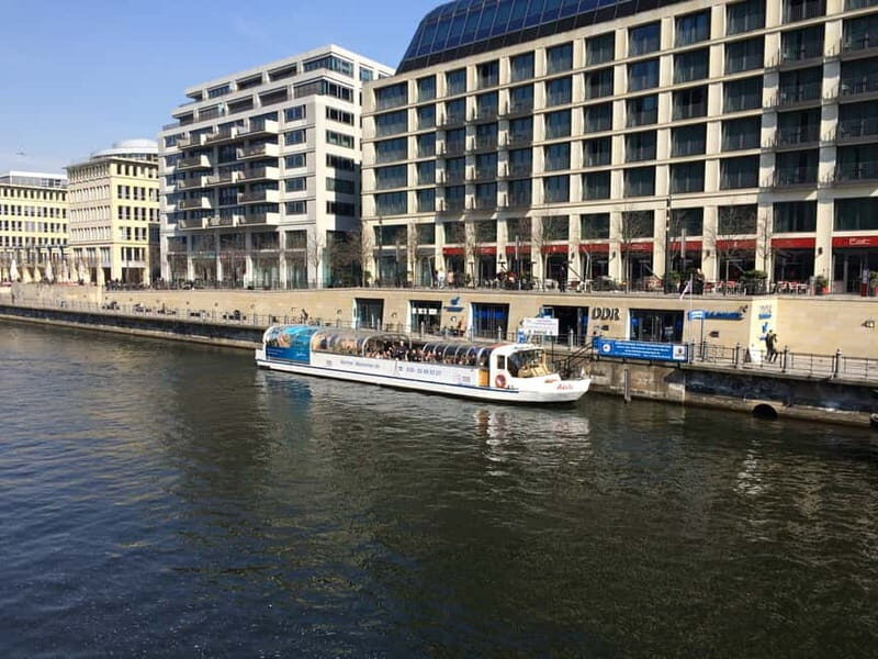 Berlin: City Boat Tour with Live Commentary - The Itinerary: What to Expect