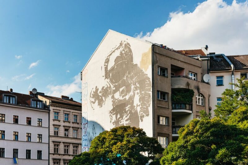 Berlin: City Street Art Guided Walking Tour - The Sum Up