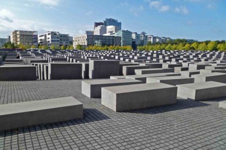 Berlin: Cold War and Berlin Wall Smartphone Audio Tour - Activity Details