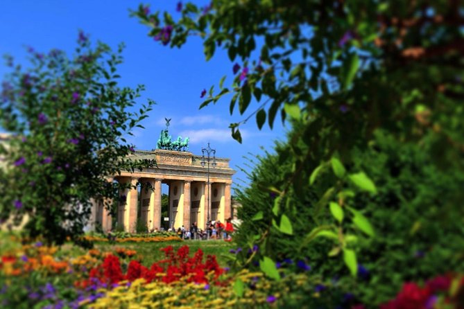 Berlin Combined History and Photography Tour - Tour Overview and Itinerary Planning