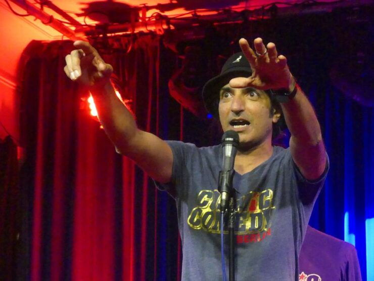 Berlin: Cosmic Comedy Show With Pizza and Free Shots - Experience Highlights