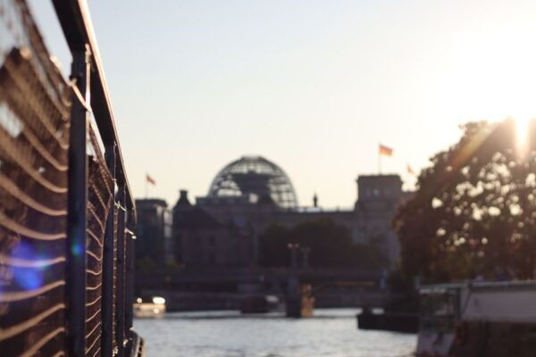 Berlin: Cozy Winter Spree Sightseeing Tour With Mulled Wine - Common Questions