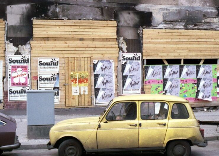 Berlin: David Bowie's Berlin Life Tour With Soundtrack - Tour Details and Logistics