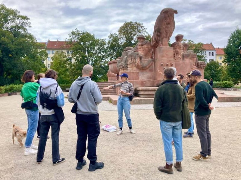 Berlin: Drawing Walk - Good To Know