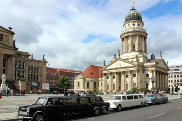 Berlin: Driving Tour in a Trabant Limousine - Positive Customer Reviews