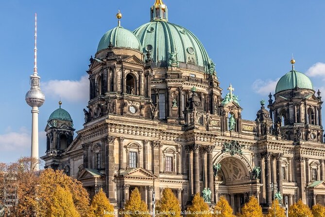 Berlin During the Second World War: Private Half-Day Walking Tour - Expert Tour Guide