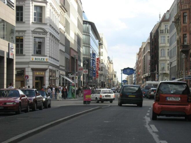 Berlin: East Berlin Guided Walking Tour - East Berlin Monuments