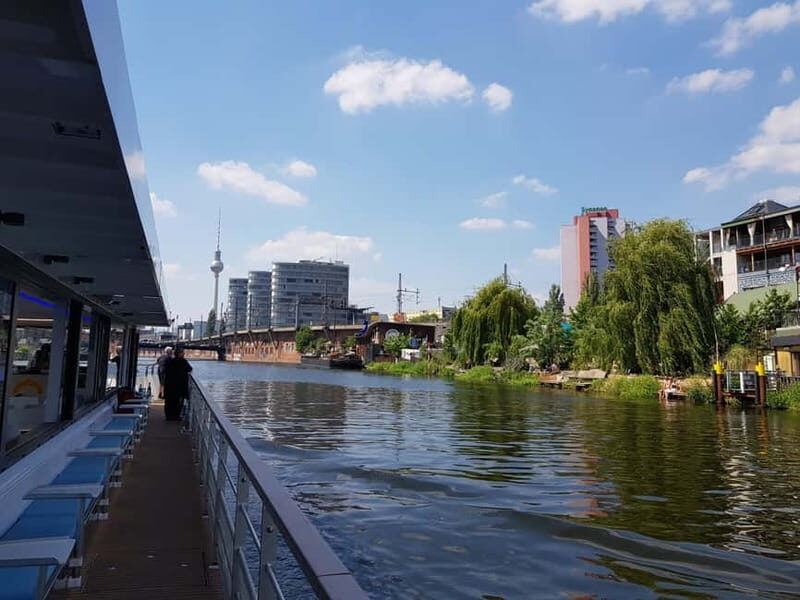 Berlin: East Side Gallery Spree Cruise in a Solar Catamaran - Who Will Love This Tour?