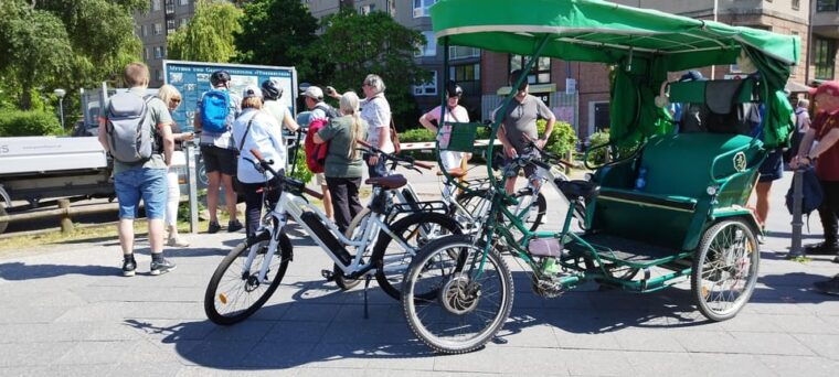 Berlin (E)Bike Tour Historical Highlights in Small groups - Who Should Consider This Tour?