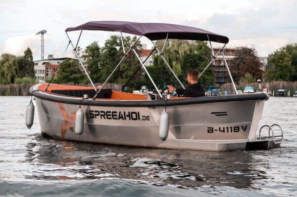 Berlin: Electric Boat Rental for Self-Driving 4 Hrs - Tips for a Great Experience