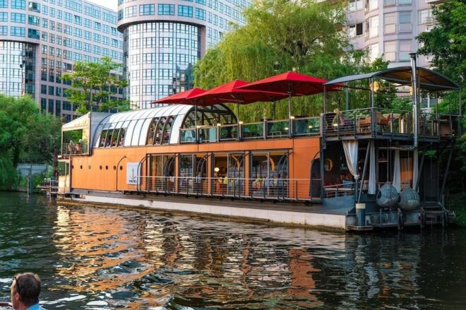 Berlin: Electric Yacht Cruise With 4-Course Dinner - Scenic Cruise Highlights