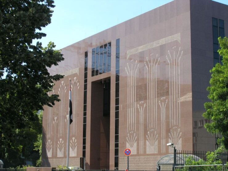 Berlin: Embassy District Architecture Walking Tour - Embassy Architecture Exploration