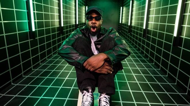 Berlin: Entry Ticket to the Studio of Wonders - Selecting Participants and Date