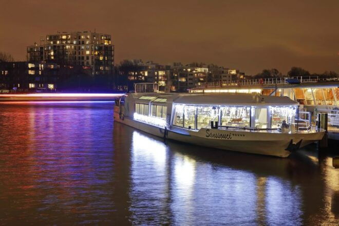 Berlin: Evening City Sightseeing Cruise - Duration and Route of the Cruise