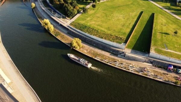 Berlin: Evening Sightseeing River Cruise on the Spree - Directions