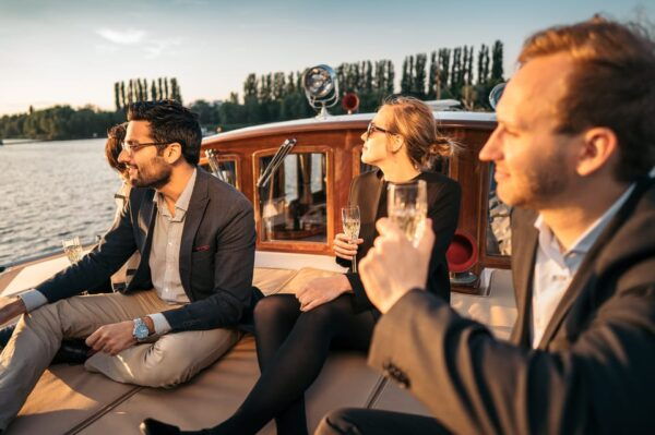 Berlin: Evening Yacht Cruise With Aperitif & Optional Dinner - Frequently Asked Questions