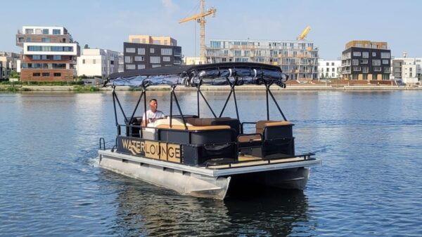 Berlin: Explore Berlin From the Water on Our Pontoon Boat - Exploring Berlins Waterways