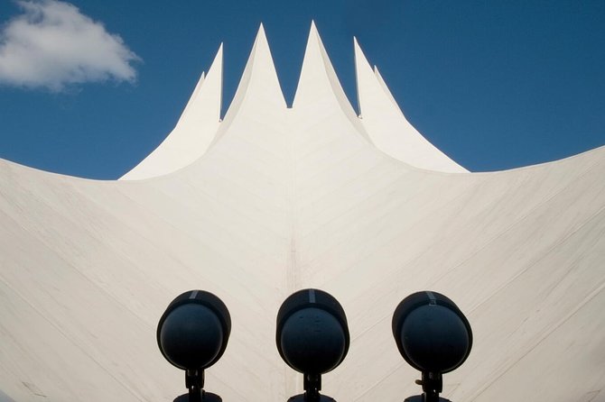 Berlin Famous Landmarks PhotoWalks Tour - Focus on Photography