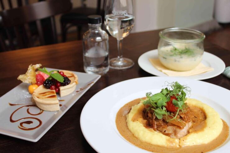 Berlin: French Cathedral 360° View & Lunch Package - Key Points