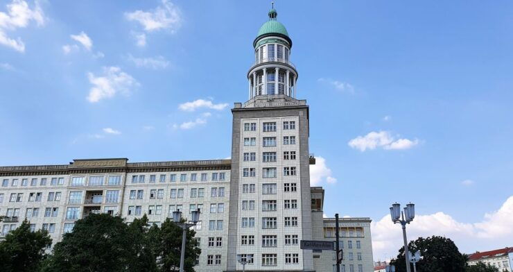 Berlin: Friedrichshain Guided Walking Tour & Karl-Marx-Allee - Experience