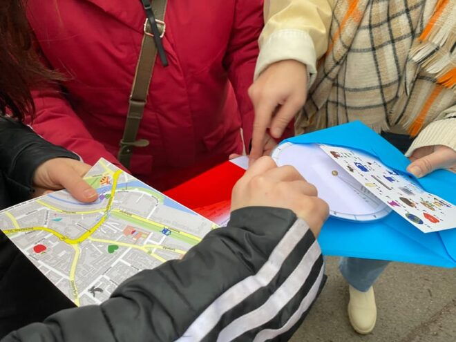 Berlin Friedrichshain: Outdoor Crime Mystery Tour - Important Participant Information
