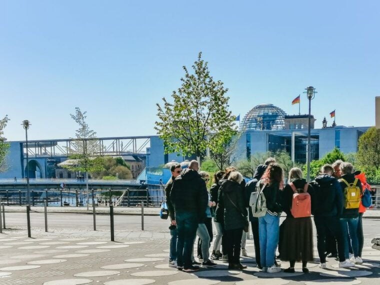 Berlin: Government Quarter Tour and Reichstag Dome Visit - Detailed Breakdown of the Itinerary