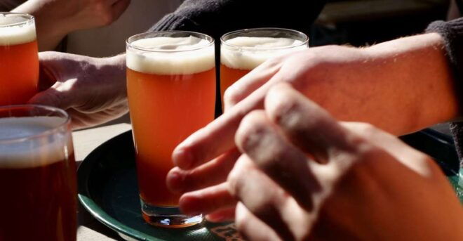 Berlin: Guided Craft Beer & Cultural Tour With Snacks - Historical and Cultural Insights