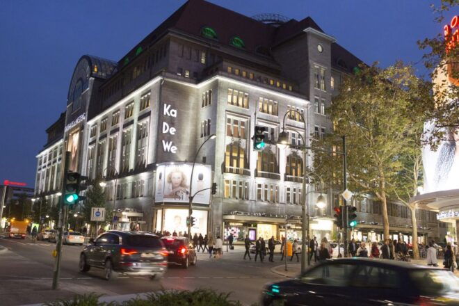 Berlin: Guided Walking Tour of Life in 1920s Berlin - Discover Berlins Golden Years