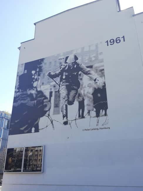 Berlin: Guided walking tour of the Secrets of the Berlin Wall - A Deep Dive into the Berlin Wall Guided Walking Tour