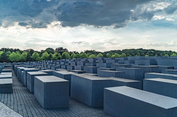 Berlin: Half-Day Private History & Highlights Walking Tour - Tour Details