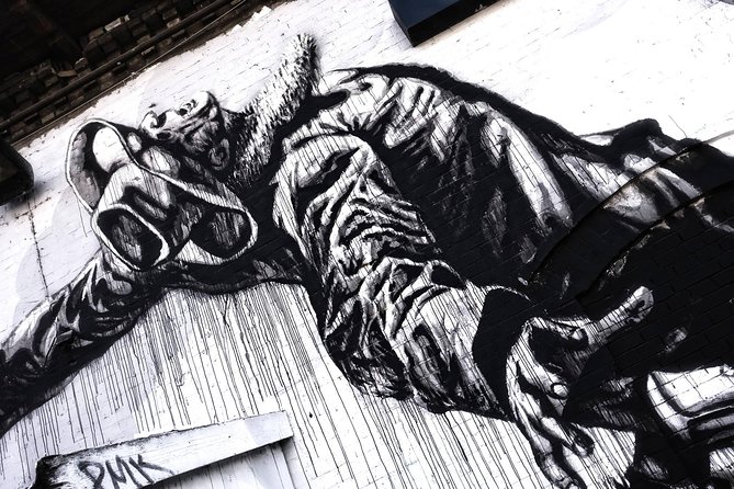 Berlin Hidden Gems PhotoWalk Tour - Berliner Street Arts - Photography Tips and Tricks