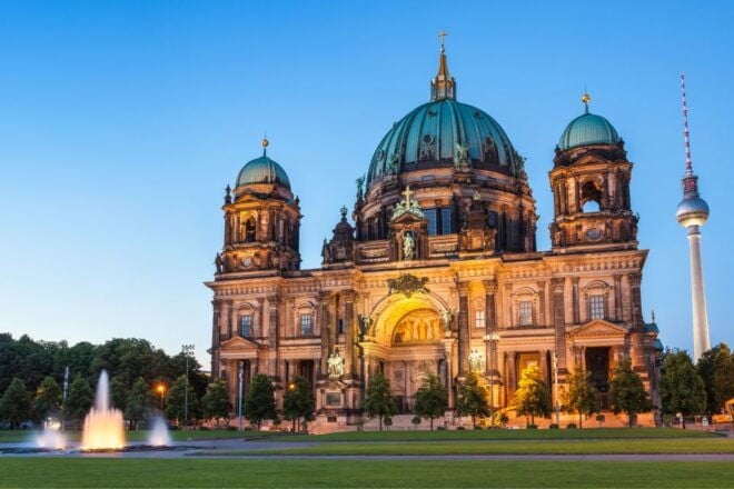 Berlin Highlights Self-Guided Scavenger Hunt and Tour - Inclusions