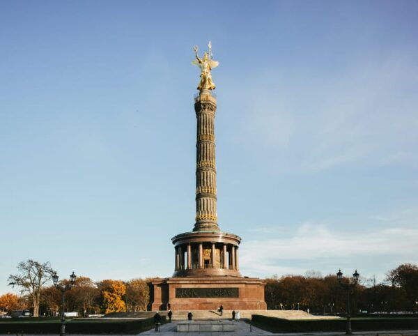 Berlin Highlights Walking Tour: Reichstag to Potsdamer Platz - Transportation Connections
