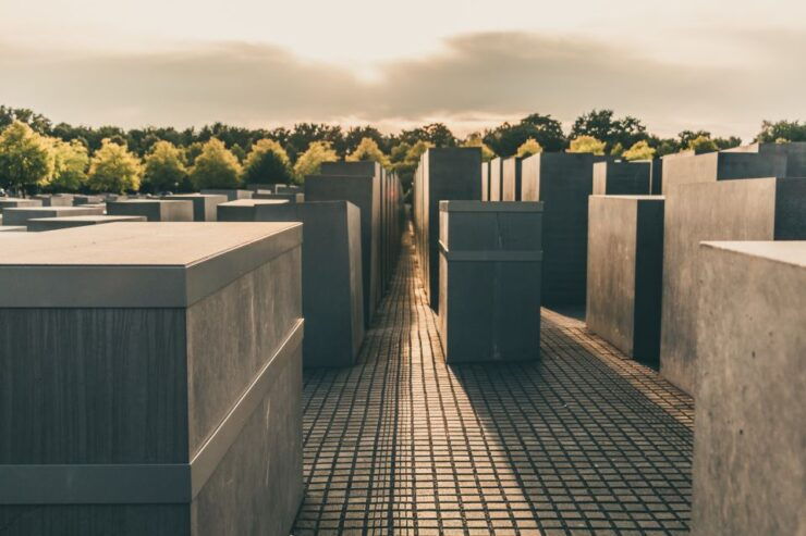 Berlin Historical Highlights Walking Tour - Experience and Personalization
