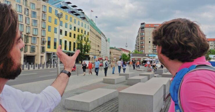 Berlin: Historical Sights & Berlin Wall Tour With a Berliner - Experience Highlights