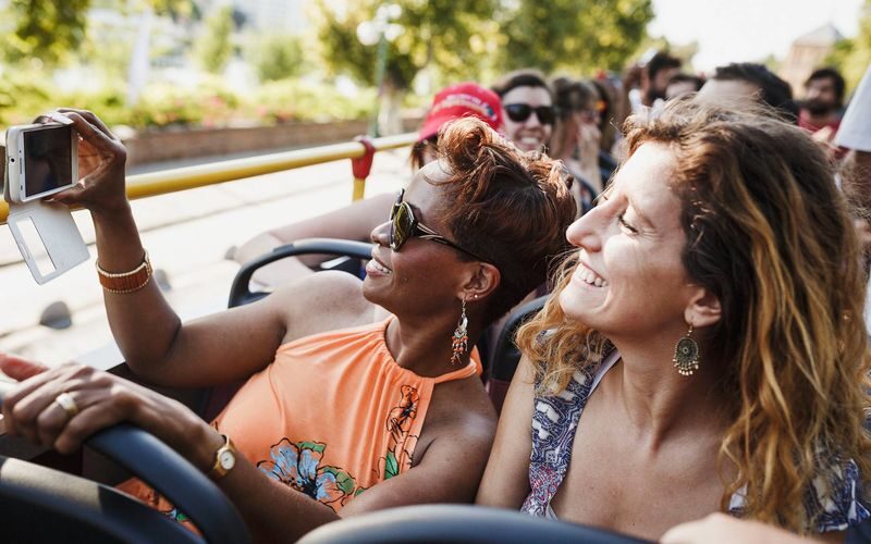 Berlin Hop-on Hop-off bus tour by City Sightseeing - How the schedule shapes your day
