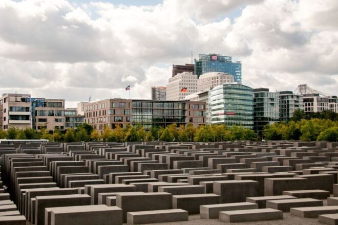 Berlin: Hop-on Hop-off Bus Tour Ticket - Review Summary