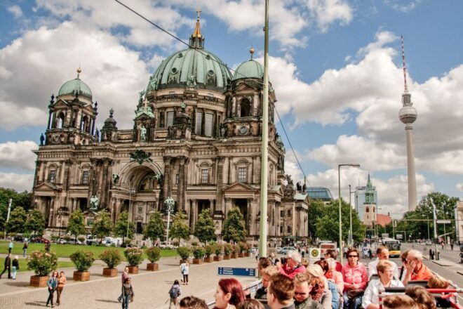 Berlin: Hop-on Hop-off Bus Tour Ticket - Additional Information