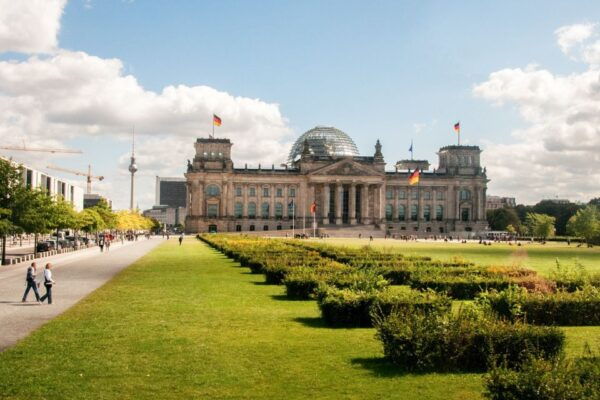 Berlin: Hop-on Hop-off Bus Tour Ticket - Keep the Fun Going