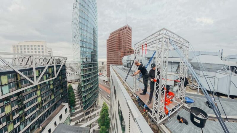 Berlin: House Running at "Das Center" Berlin 40m vertical! - Good To Know