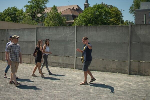 Berlin Insider's Cold War Walking Tour - Tips for the Tour