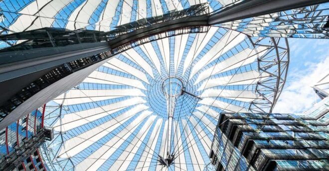 Berlin: Insta-Perfect Walk With a Local - Highlights of the Walk