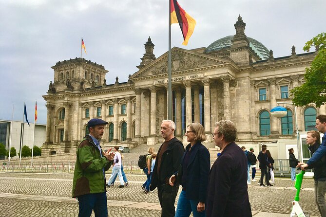Berlin Introduction: Culture, Tyranny & Tolerance - Private 3-hour Tour - Tour Highlights