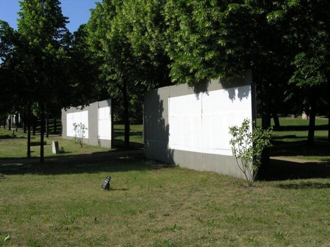 Berlin: Invalids' Cemetery of Berlin Tour - Customer Reviews