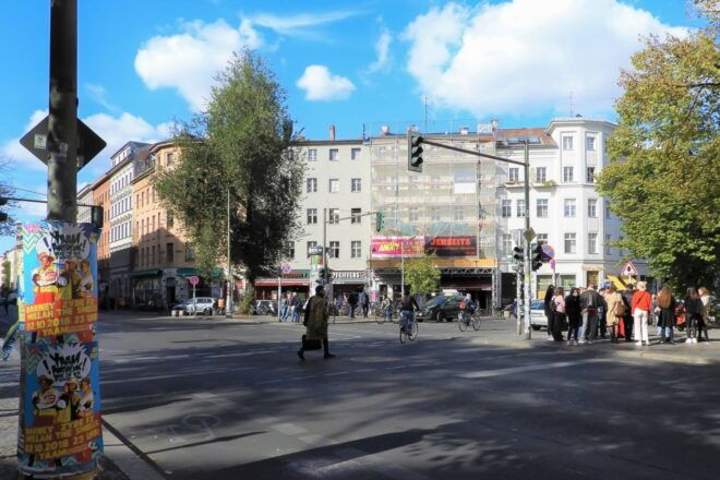 Berlin: Kreuzberg Guided Walking Evening Tour - Customer Reviews