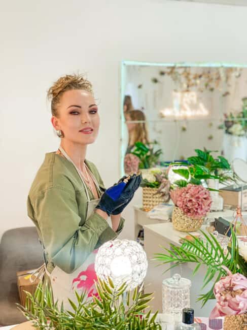 Berlin: Lipstick-Making Workshop with Prosecco - Why This Workshop Stands Out