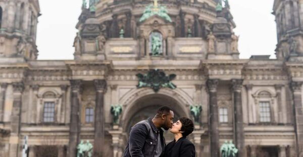 Berlin Love Story: Surprise Proposal Photography Session - Meeting Point and Logistics